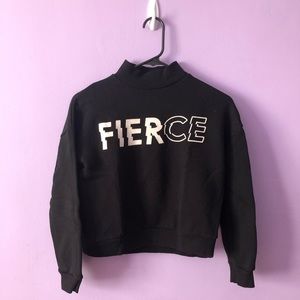 Medium neck-croptop- sweater